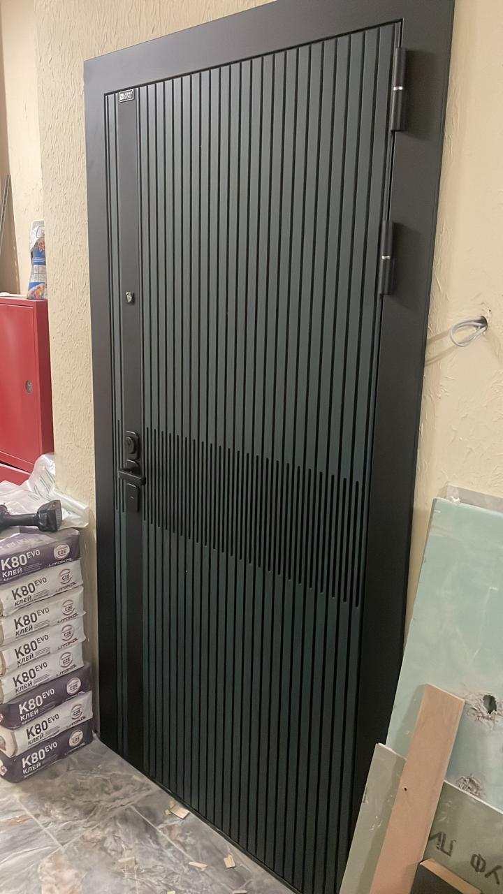 Входная дверь Исида