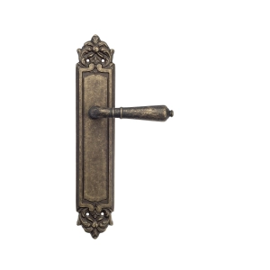 Дверная ручка Venezia VIGNOLE на планке PL96 античная бронза