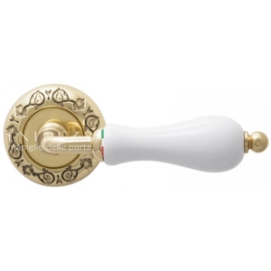 Дверная ручка Extreza DANA (Дана) 305 на розетке R04 полированное золото F01