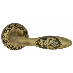 Дверная ручка Extreza MIREL-R на розетке R04 матовая бронза F03