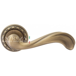 Дверная ручка Extreza NINA (Нина) 317 на розетке R02 матовая бронза F03