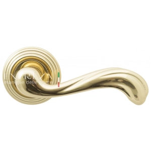 Дверная ручка Extreza NINA (Нина) 317 на розетке R05 полированное золото F01