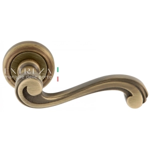 Дверная ручка Extreza LINA (Лина) 313 на розетке R01 матовая бронза