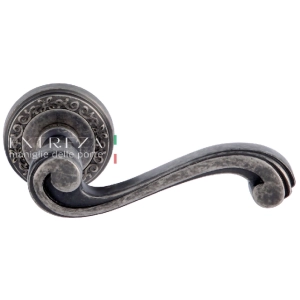 Дверная ручка Extreza LINA (Лина) 313 на розетке R06 античное серебро